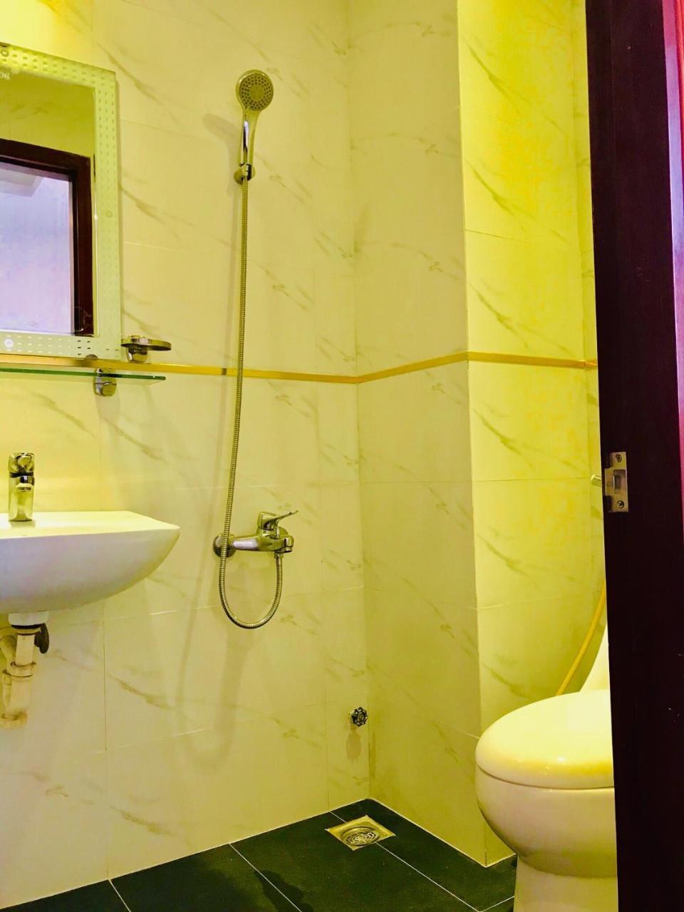 Quynh Anh Hotel 호치민 외부 사진